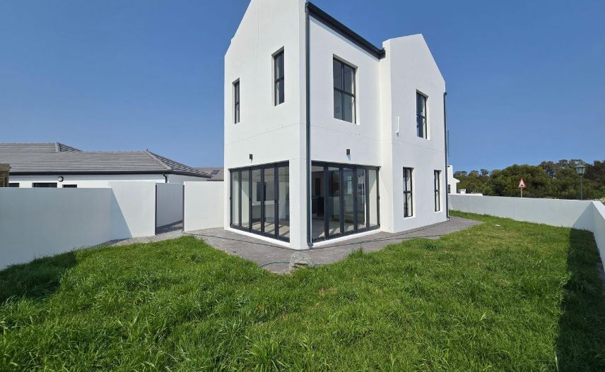 3 Bedroom Property for Sale in Shelley Point Western Cape